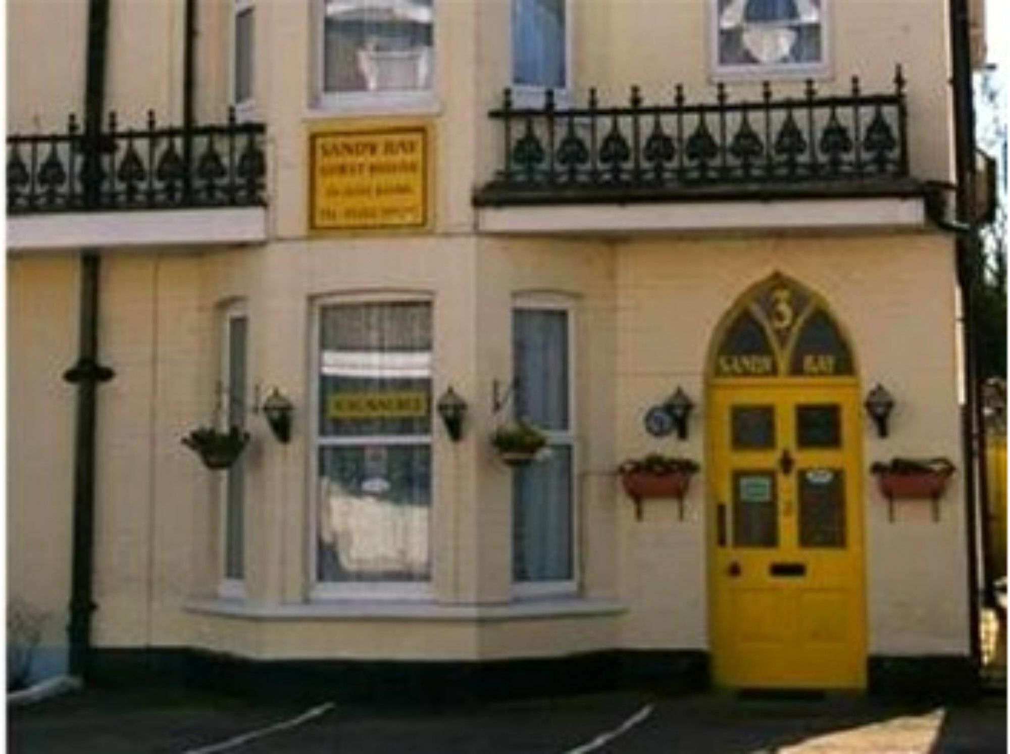Sandy Bay Guest House Bournemouth Eksteriør billede